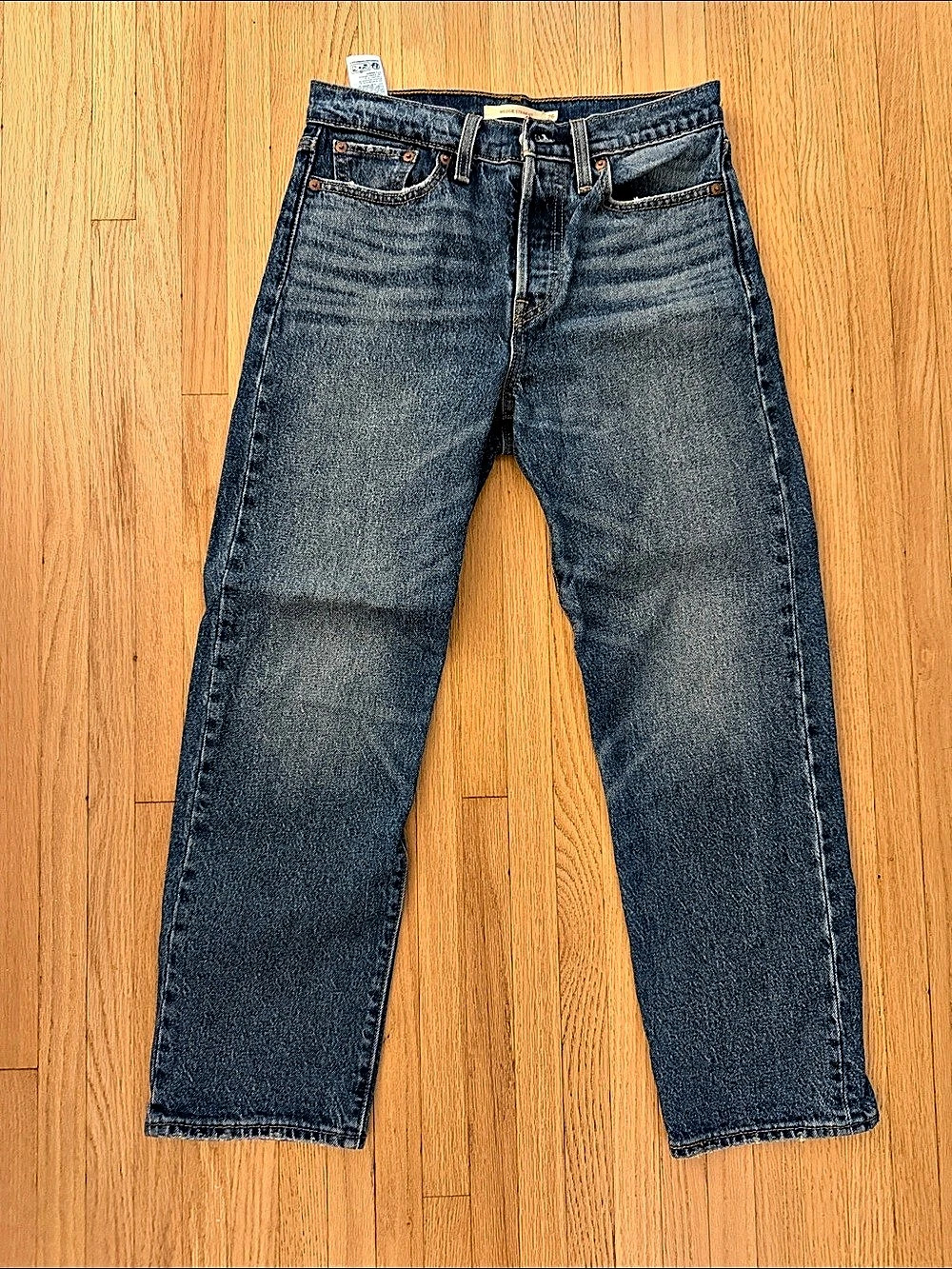 Levi's Wedgie Straight Blue Straight Leg Jeans Waist 26